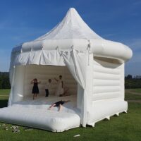 Bílý nafukovací hrad 6,6x6m - Image 6