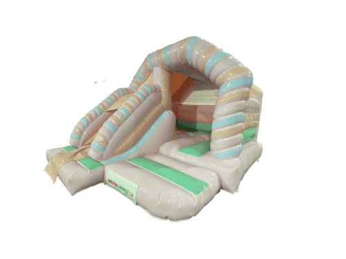 Skákací hrad se skluzavkou a střechou pro děti