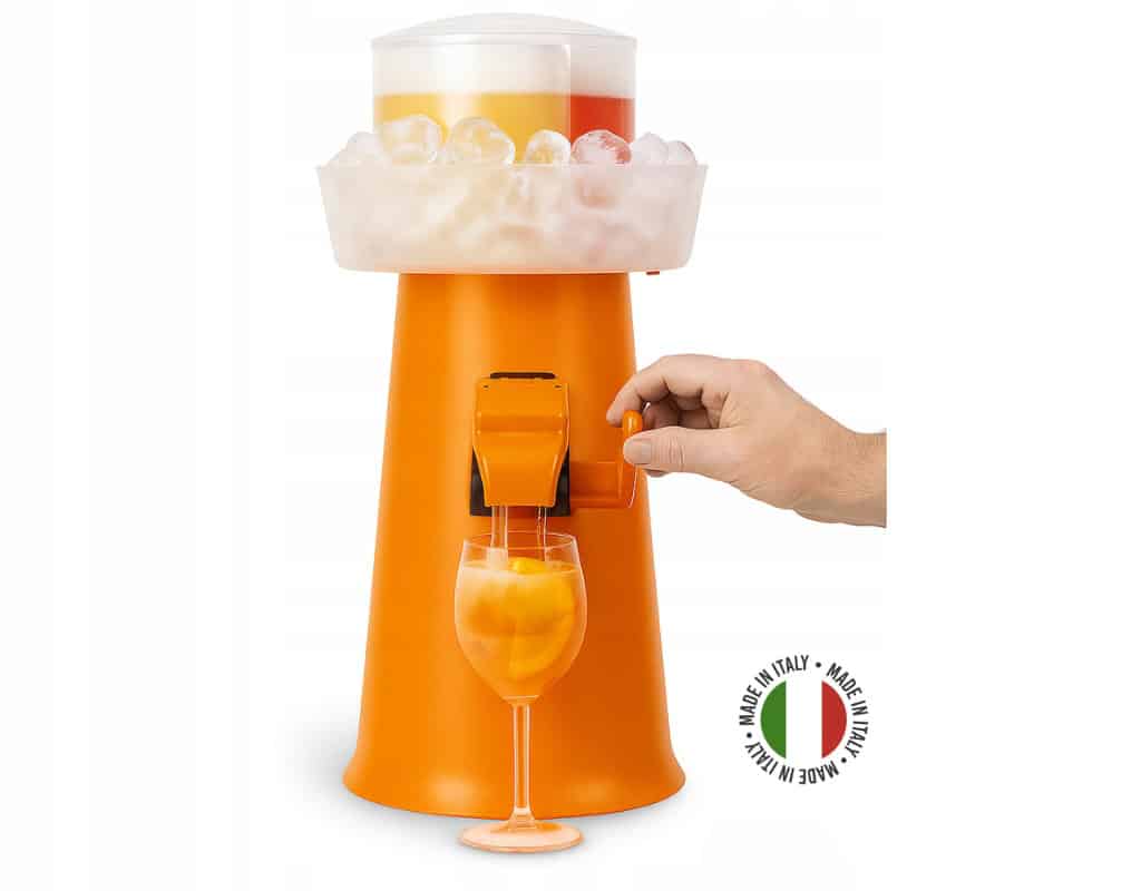 Zmrzlinovač na ovocné sorbety s čerstvým ovocem a ledem, ideální pro domácí zmrzlinu.